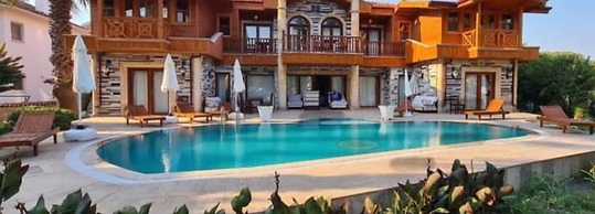 Stunning 10 Bedroom Villa in Dalyan