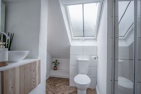 Brook Cottage - 1 Bedroom Cottage - Dale