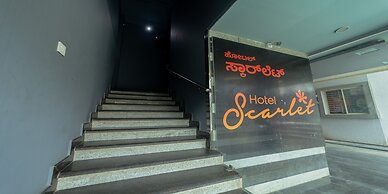 Hotel Scarlet