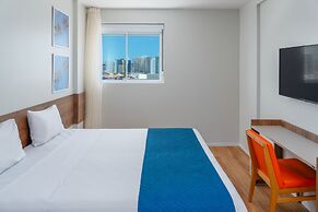 Verano Pajuçara by Tropicalis