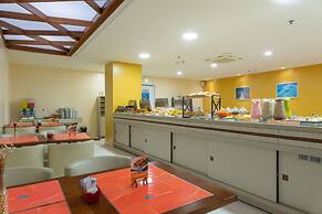 Verano Pajuçara by Tropicalis