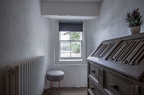 Brook Cottage - 2 Bedroom Cottage - Dale