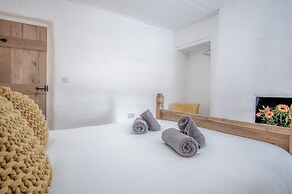 Brook Cottage - 2 Bedroom Cottage - Dale