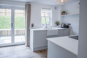 Brook Cottage - 2 Bedroom Cottage - Dale