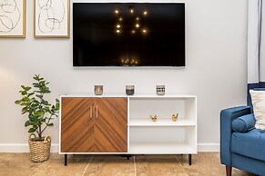 Spacious Home Near Disney