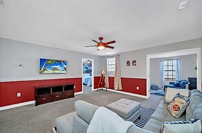 Spacious Home Near Disney