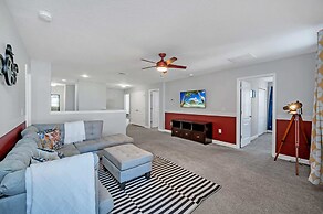 Spacious Home Near Disney