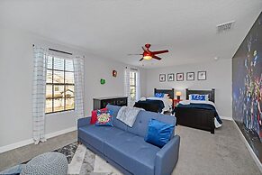 Spacious Home Near Disney