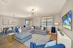 Spacious Home Near Disney