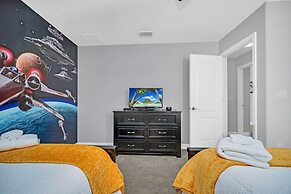 Spacious Home Near Disney