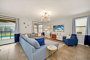 Spacious Home Near Disney