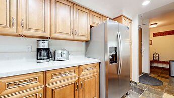 Aspen Creek #215 - Hot Tubs, Near Golf & Hiking