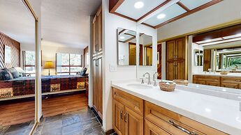 Aspen Creek #215 - Hot Tubs, Near Golf & Hiking