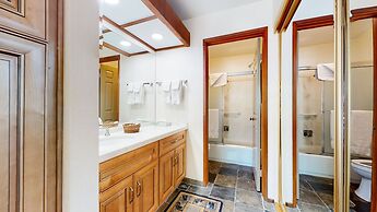 Aspen Creek #215 - Hot Tubs, Near Golf & Hiking