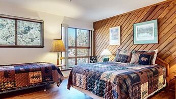 Aspen Creek #215 - Hot Tubs, Near Golf & Hiking