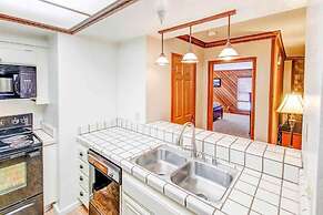 Aspen Creek #225 - Hot Tub & Pool, Near Skiing!