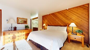 Aspen Creek Shared Amenities - Near Hiking!