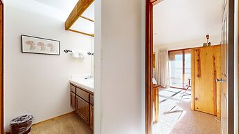 Aspen Creek Shared Amenities - Near Hiking!