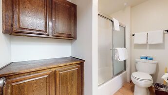 Aspen Creek Shared Amenities - Near Hiking!