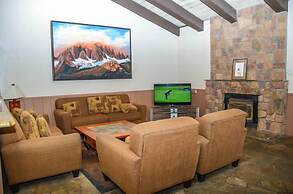 Chamonix #093 - Near Skiing, Hiking & More!