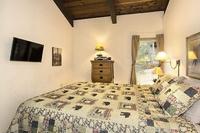 Chamonix - Year-round Fun w/ Shared Pool!