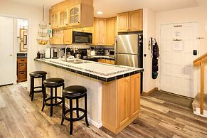 Chamonix - Year-round Fun w/ Shared Pool!