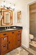 Chamonix - Year-round Fun w/ Shared Pool!