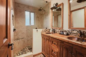 Incline Cottage Year-round Outdoor Fun!