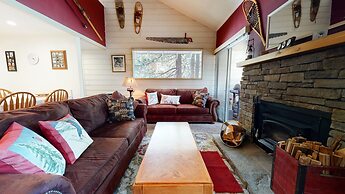 La Residence - Shared Pool, Hot Tub & More!