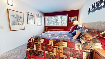 La Residence - Shared Pool, Hot Tub & More!