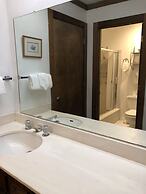 Mammoth Estates - 4 Seasons of Beauty w/ Amenities!