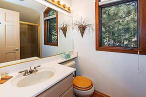 Winterset #02 - Shared Hot Tub & Pool!