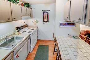 Mountain Shadows #f02 - Near Shuttle & Shopping!