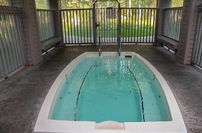 Snowcreek #630 - Near Lakes & Golf!