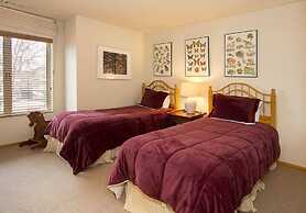 Snowcreek #630 - Near Lakes & Golf!