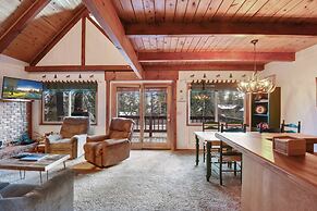 Moose Cabin Year-round Outdoor Fun w/ BBQ