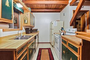 Moose Cabin Year-round Outdoor Fun w/ BBQ