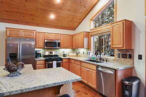 Quaking Cabin Gas BBQ & Amenities Access!