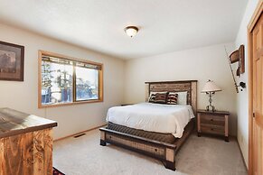 Quaking Cabin Gas BBQ & Amenities Access!