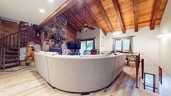 Mammoth Pines #02 - Year-round Activities!