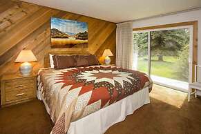 Snowcreek #059 - Near Shuttle & Activities