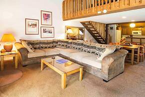 Snowcreek #059 - Near Shuttle & Activities