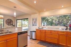 The Sixpence Beach Access Hot Tub