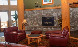 Sunstone #131 - Shared Pool, Hot Tub & BBQ