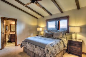 Waters Edge Jewel w/ Lake Views HOA Access!