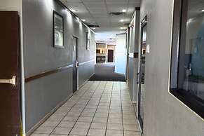 Broadway Inn & Suites OKC