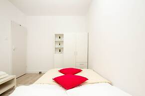 Apartment Harmonia Oliwska by Renters