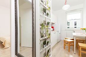 Apartment Harmonia Oliwska by Renters