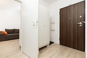 Apartment Harmonia Oliwska by Renters