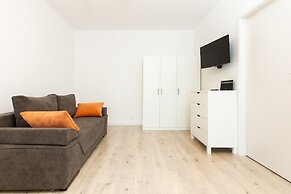 Apartment Harmonia Oliwska by Renters